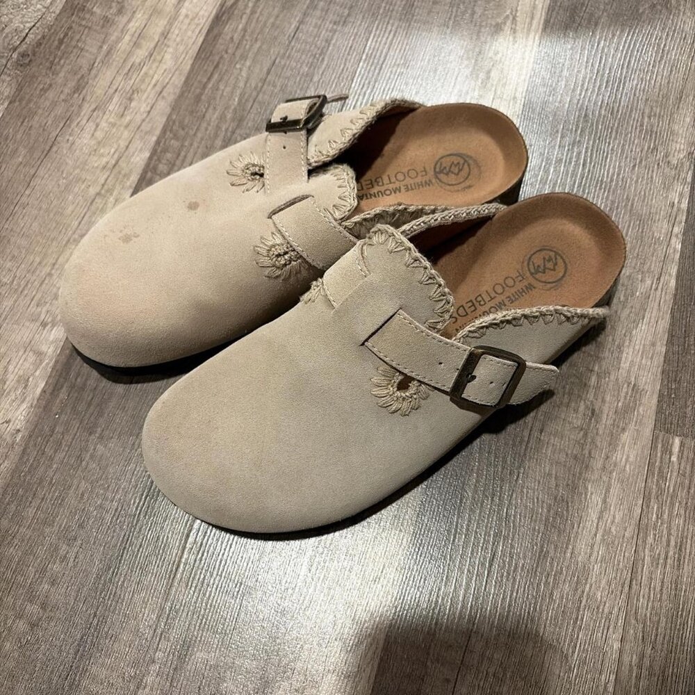 White Mountain Footbed Embroidered Clogs